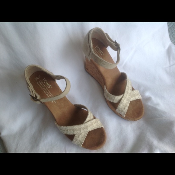 Toms new stitched cork wedges! - Picture 2 of 3